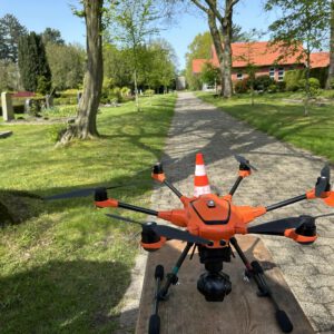 30.04.2024 – Drohnengruppe auf Midlumer Friedhof